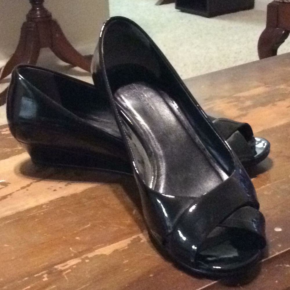 Cole Haan patent peep toe wedges